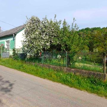 Продається приватизований житловий будинок