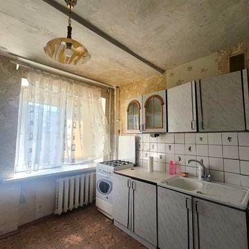 Князів Острозьких 17/2, велика 2К кв-ра , Арсенальна, Печерська Лавра