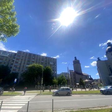 Симоненка В. вул. Франківський район