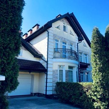 Продам в КМ Коник будинок 10 хв від Печерська в напрямку Конча-Заспа