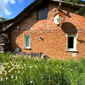 Продаж частини будинку близько Львова