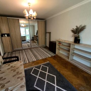 Золотоустівська вул., 51