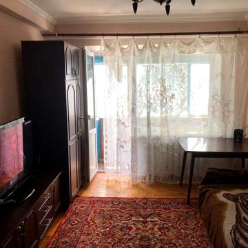 Довгострокова оренда трикімнатної квартири в центрі міста від власника