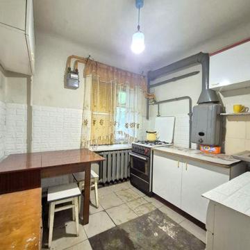 Продам 1-к квартиру на Щербаківського!метро Нивки 5хв пішки!