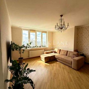 Продам видову 3к. квартиру в ЖК Корона, вул. Срібнокільська, 1 ЖК Корона