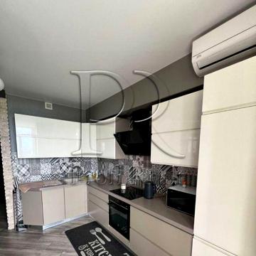 Продаж 2 кімн. квартири за адресою  Донця 2 А