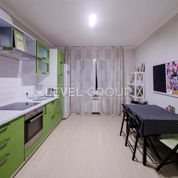 Продам простору 3кімн (93 м) кв-ру Урлівська 36 ст.м Позняки Осокорки
