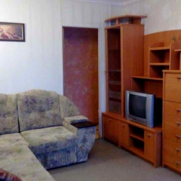 Продам 3-х ком. квартиру. Павлово Поле, ул. 23-Августа, 13-А