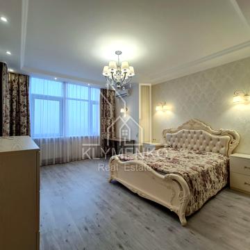 Дарницький бульв., 8-В