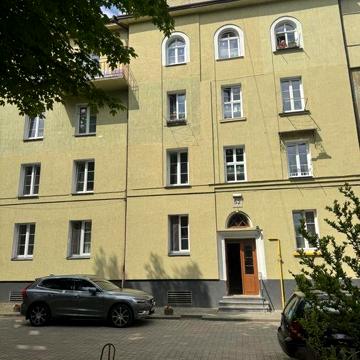 Продаж 2к квартири вул. Стрийська 52 біля парку