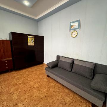 Богдана Хмельницького вул., 26