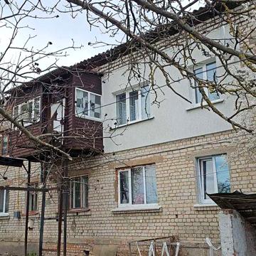 шість “6” кімнат квартира 102 кв.м. загальна площа - є відео огляд