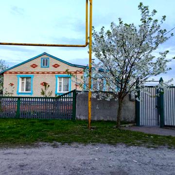 Продається будинок у м.Буринь