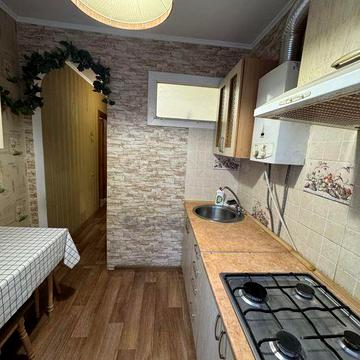 Здається 1 кімнатна на Кн. Острозьких з ремонтом можна на коротк.термі