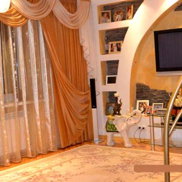 Продаж 2-рівневої 4-х кім. квартири 108.6 кв. м по вул. Шевченка 83