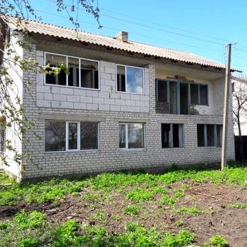 Продам будинок в селі Ставки Радомишльського рн всі питання за тел