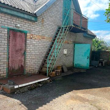 Продам двоповерховий будинок
