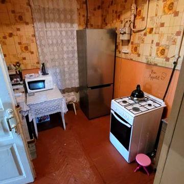 Продам 2 к. кв. ул. Москалёвская, ост. ул. Валерьяновская