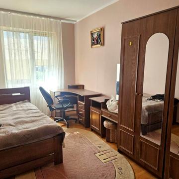 Здається двокімнатна в районі Минайської - 8 Березня в Ужгороді