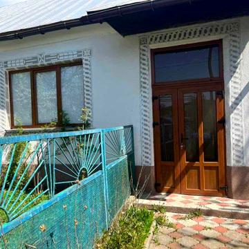Продам будинок в с. Чумальово Тячівського рн. Закарпатської обл.