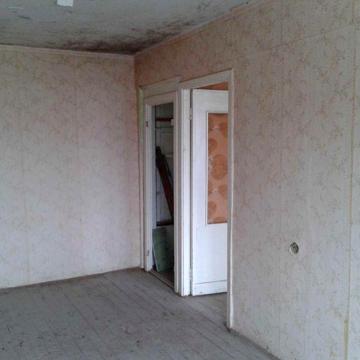 Продам двухкомнатную квартиру в пгт Скала-Подольская
