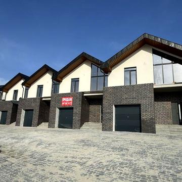 Котедж будинок з видом на тернопільське озеро