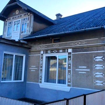 Продам Жилий будинок в с.Устечко Чортківського р-ну біля р,Дністер