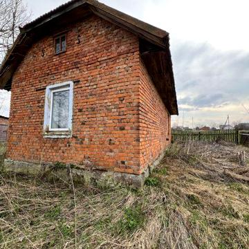Будинок дача з цегли