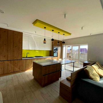 Продаємо затишний будинок (дуплекс)