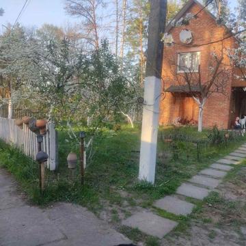 Будинок в аренду серед лісу біля річки