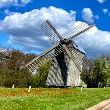 Продаж будинку з земельною ділянкою в с.Теклине