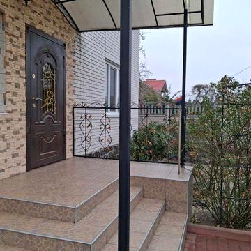 Продаж шикарного великого будинку у р-ні Казбету.