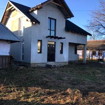 Продається сучасний будинок з дизайнерським проєктом.Біля річки