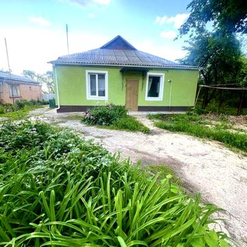 Здається частина будинку в центрі міста