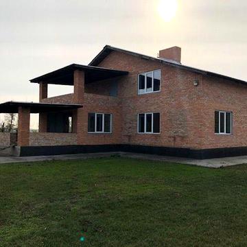 Продаётся дом в селе Приветное на берегу Днепра