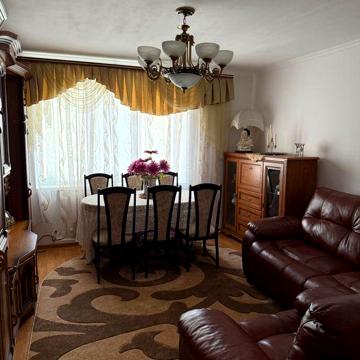 Продам квартиру 3 кімнатну