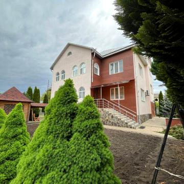 Продаж дім, євроремонт, Заставна з меблями