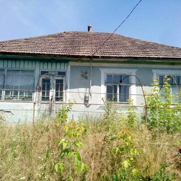 Продам будинок в селі Ожево,Чернівецької обл.Сокирянський р-н.