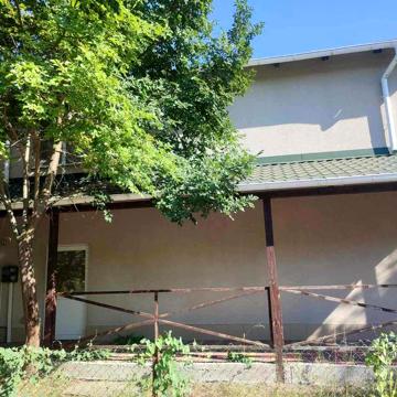 Свій котедж у Коблеві біля моря здам в оренду.