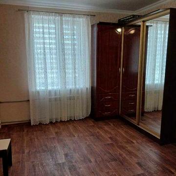 Продаю 2к/кв. сталинку на ЮТЗ, ул.Театральная  с мебелью и техникой