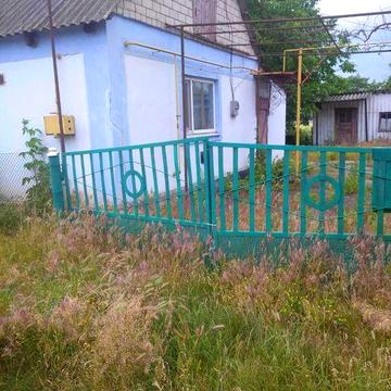 Житловий будинок із земельною ділянкою в селі Берізки