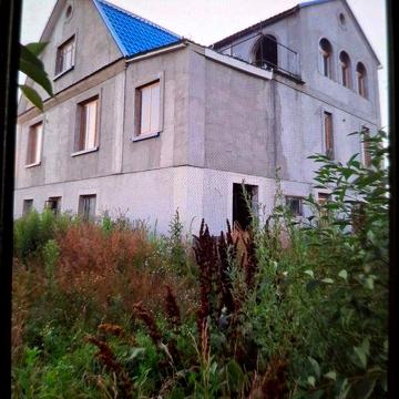 Продам будинок в смт. Білогіря.