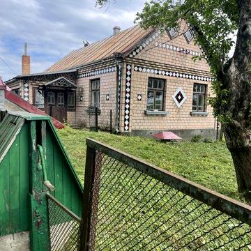 Продам Великий цегляний будинок