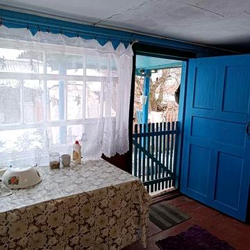 Будинок в селі Клочків, Снов поряд