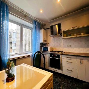 Продаж комфортної 3к квартири. вул.Хлібна, центр.