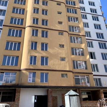 Продаж великої 1-кімнатної квартири на Ближньому Замості
