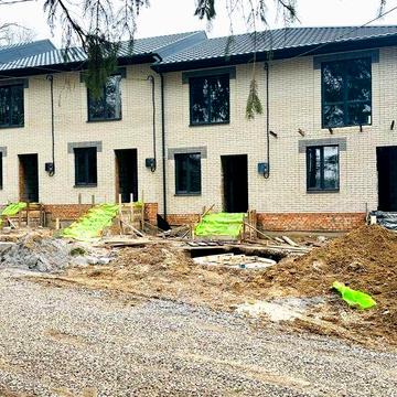 Таунхаусу Біля Центру 85 кв.м. Пятничани кімнати