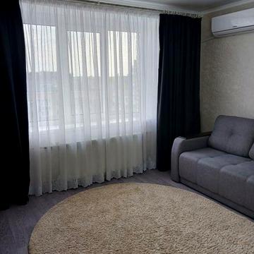 Квартира в центрі міста(Спорттовари)  Все нове,все сучасне