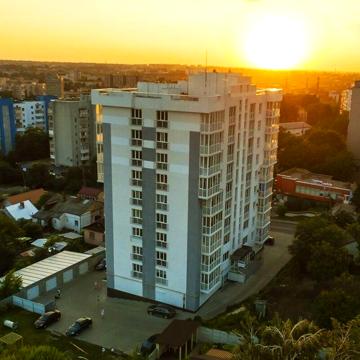 Продаж 3к квартири в Центрі ЖК Міцкевича