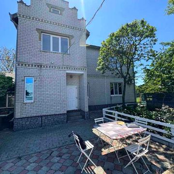 Продам 2х этажный дом в Подгороднем